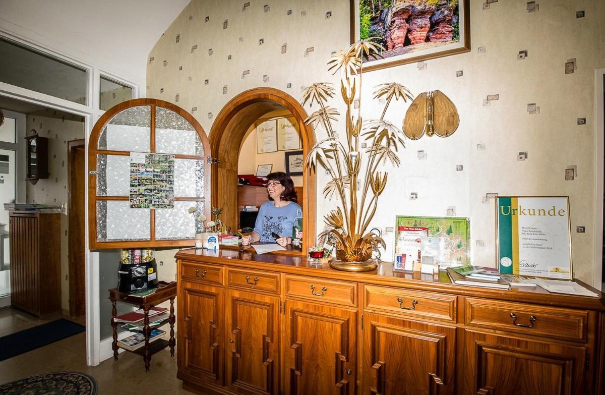 Villa Bruderfels, Garni Rodalben Екстериор снимка